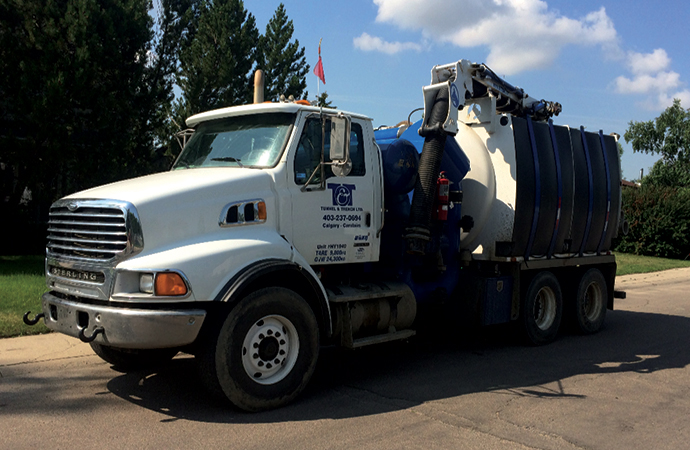 Hydrovac Services in Calgary, Edomonton at Tunnel and Trench